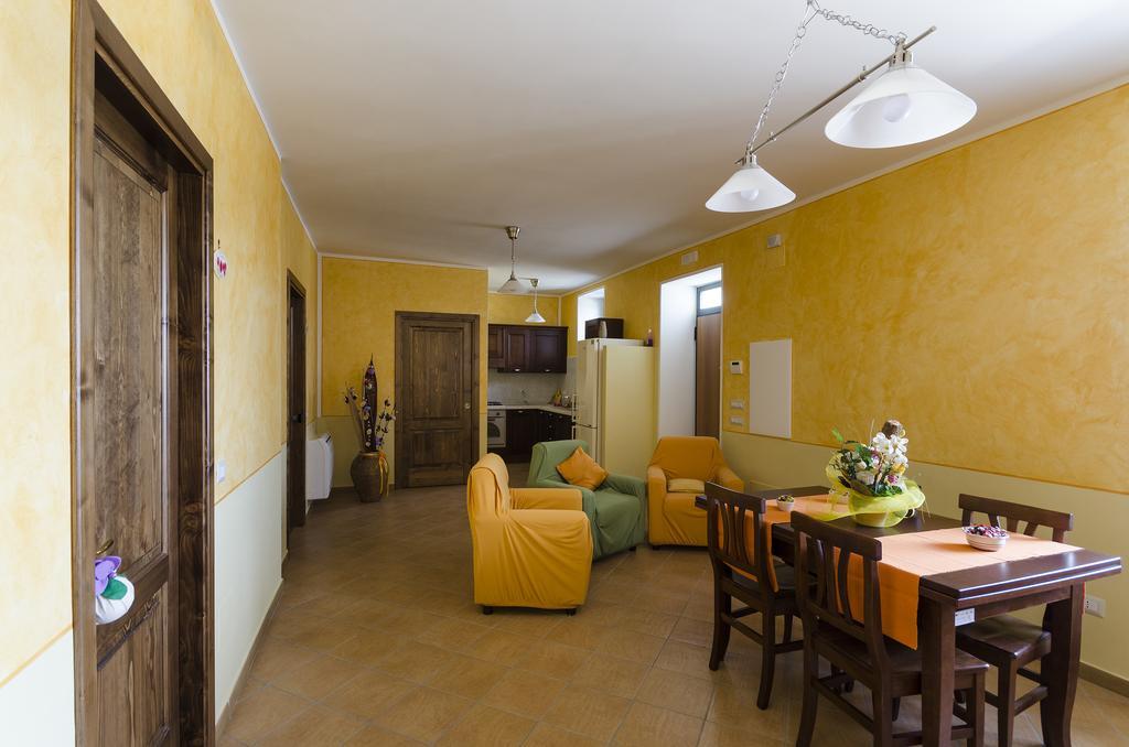 Al Casale Dei Nonni Bed and Breakfast Laureana Cilento Eksteriør billede