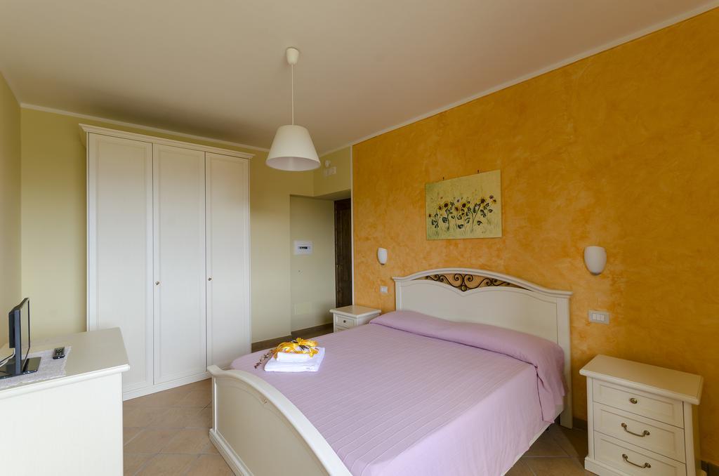Al Casale Dei Nonni Bed and Breakfast Laureana Cilento Eksteriør billede