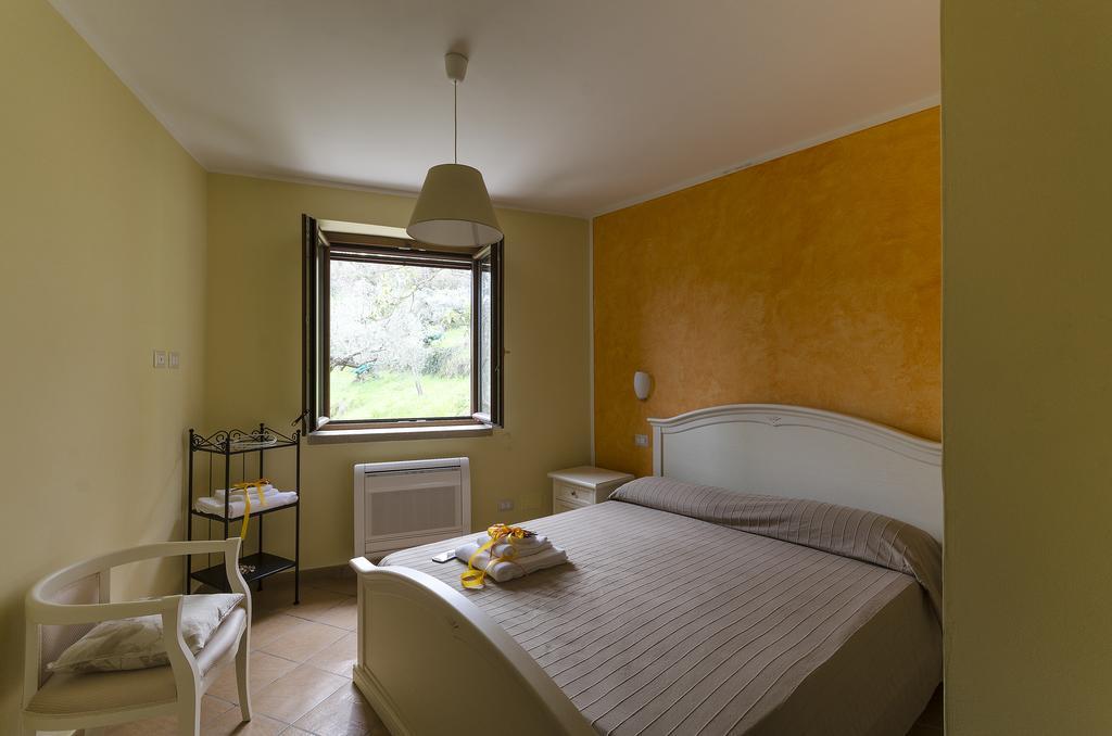 Al Casale Dei Nonni Bed and Breakfast Laureana Cilento Eksteriør billede
