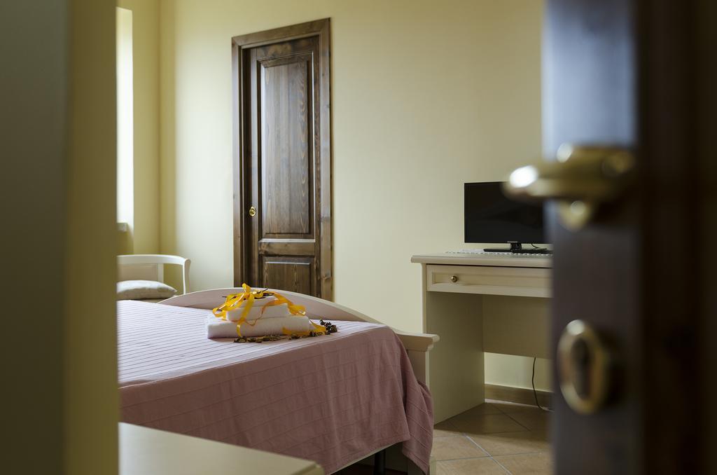 Al Casale Dei Nonni Bed and Breakfast Laureana Cilento Eksteriør billede