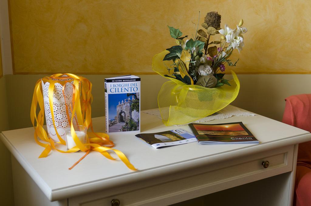 Al Casale Dei Nonni Bed and Breakfast Laureana Cilento Eksteriør billede