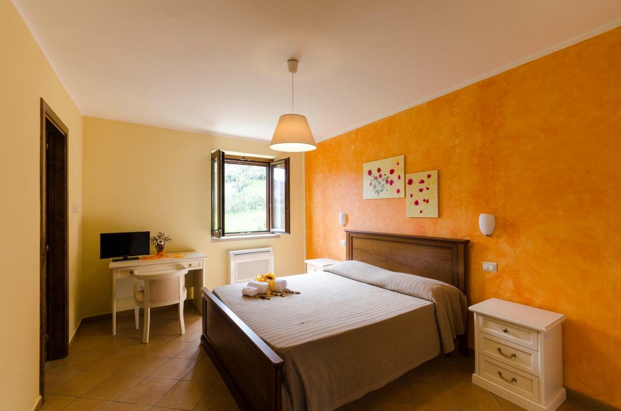 Al Casale Dei Nonni Bed and Breakfast Laureana Cilento Eksteriør billede